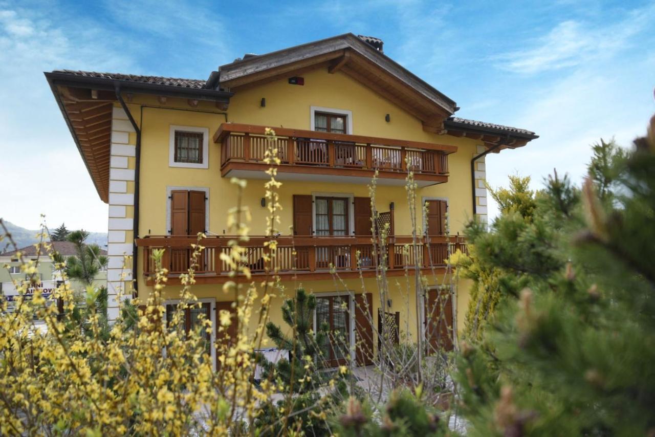 Rainbow Apart otel Rovereto  Dış mekan fotoğraf